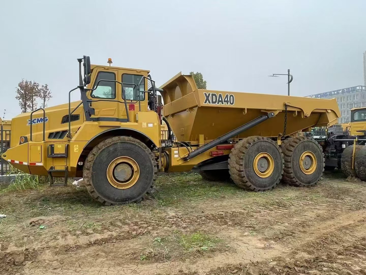 buy XCMG XDA40 Articulated Dump Truck for Sale Equipped with Benz OM502 Engine China Supplier