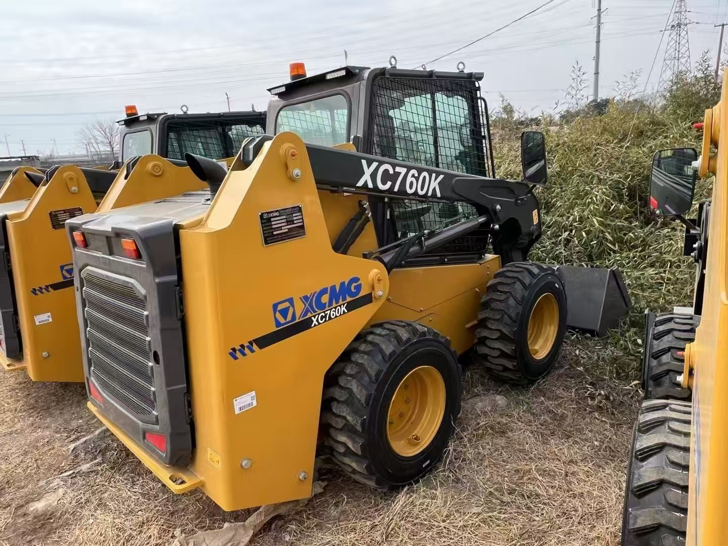 shop XCMG XC760K 1-Ton Mini Skid-Steer Loader for Sale Manufactured by XCMG China Supplier Tonkee